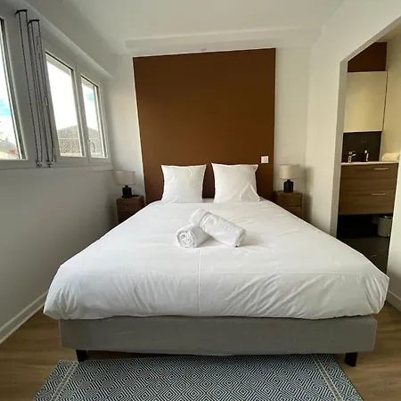 Pasteur - 40m2 Cosy Neuf Avec Garage Prive דירה